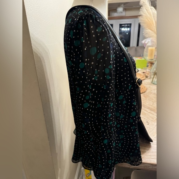 Tommy Hilfiger Crossbody bag /Purse and matching Tommy size small blouse - Picture 6 of 7